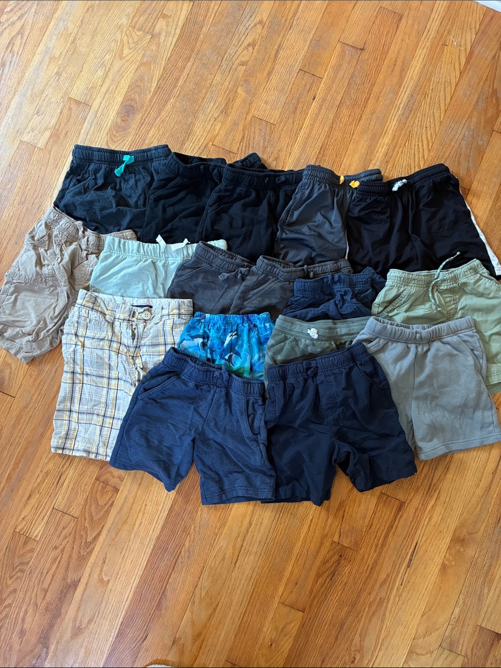 Lot bundle boys 5T shorts